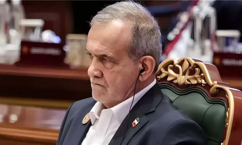 بزشكيان: إيران تدعم أي تفاهم يهدف لتعزيز وحدة وتماسك الدول الإسلامية