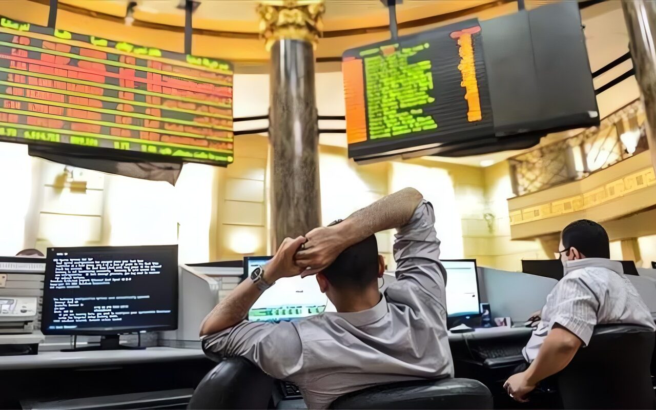 البورصة توقف التداول لمدة نصف ساعة بعد هبوط مؤشر EGX 100 بنسبة 10%
