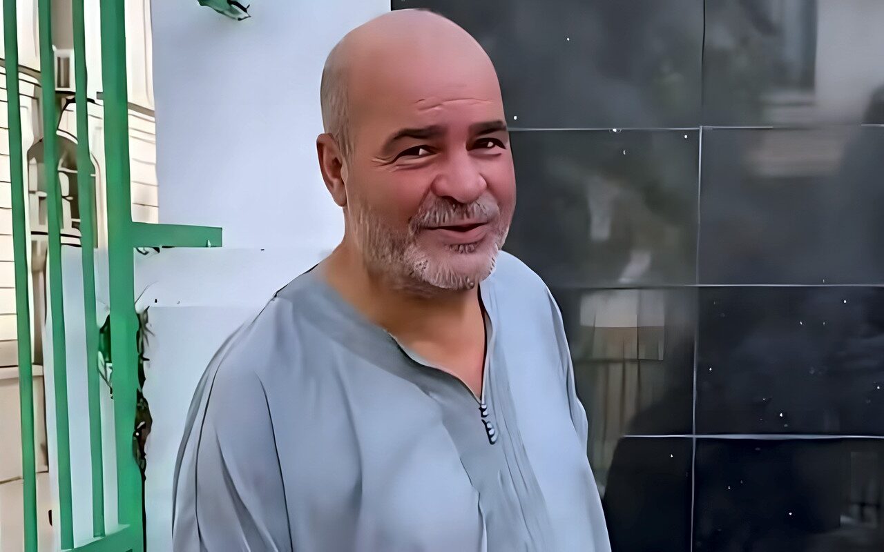 أمانة فوق الإغراء.. جزائري يعثر على مجوهرات بـ35 ألف دولار ويعيدها لصاحبتها