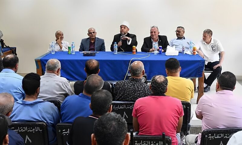 “السكك الحديدية” تنظم ندوة توعوية للعاملين بورش الهيئة لتعزيز الوعي المهني