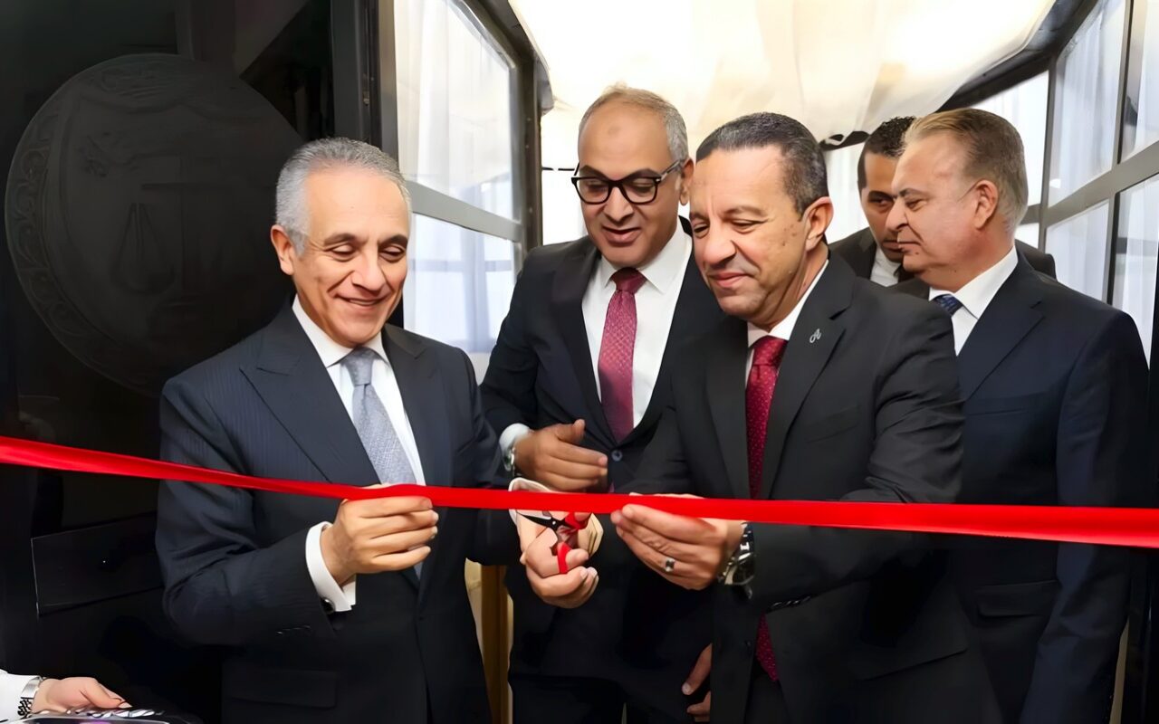 عضوية شرفية للمحافظ ووزير العدل بعد وضع حجر أساس نادي القضاة في المنوفية