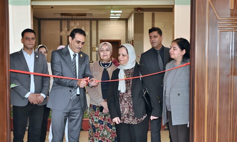 جامعة القاهرة تفتتح ركنا لمركز المعلومات بالمكتبة المركزية لإتاحة إصدارات رقمية مجانية