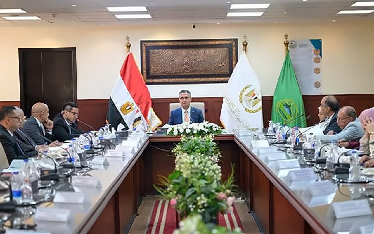 وزير التموين: تأمين الاحتياطي الاستراتيجي من السلع الأساسية أولوية لضمان استقرار الأسواق وتلبية احتياجات المواطنين