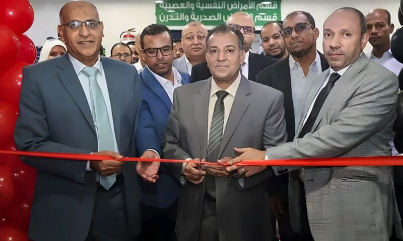 رئيس جامعة قنا يفتتح وحدات العناية المركزة الجديدة بمستشفى الطوارئ الجامعي (صور)