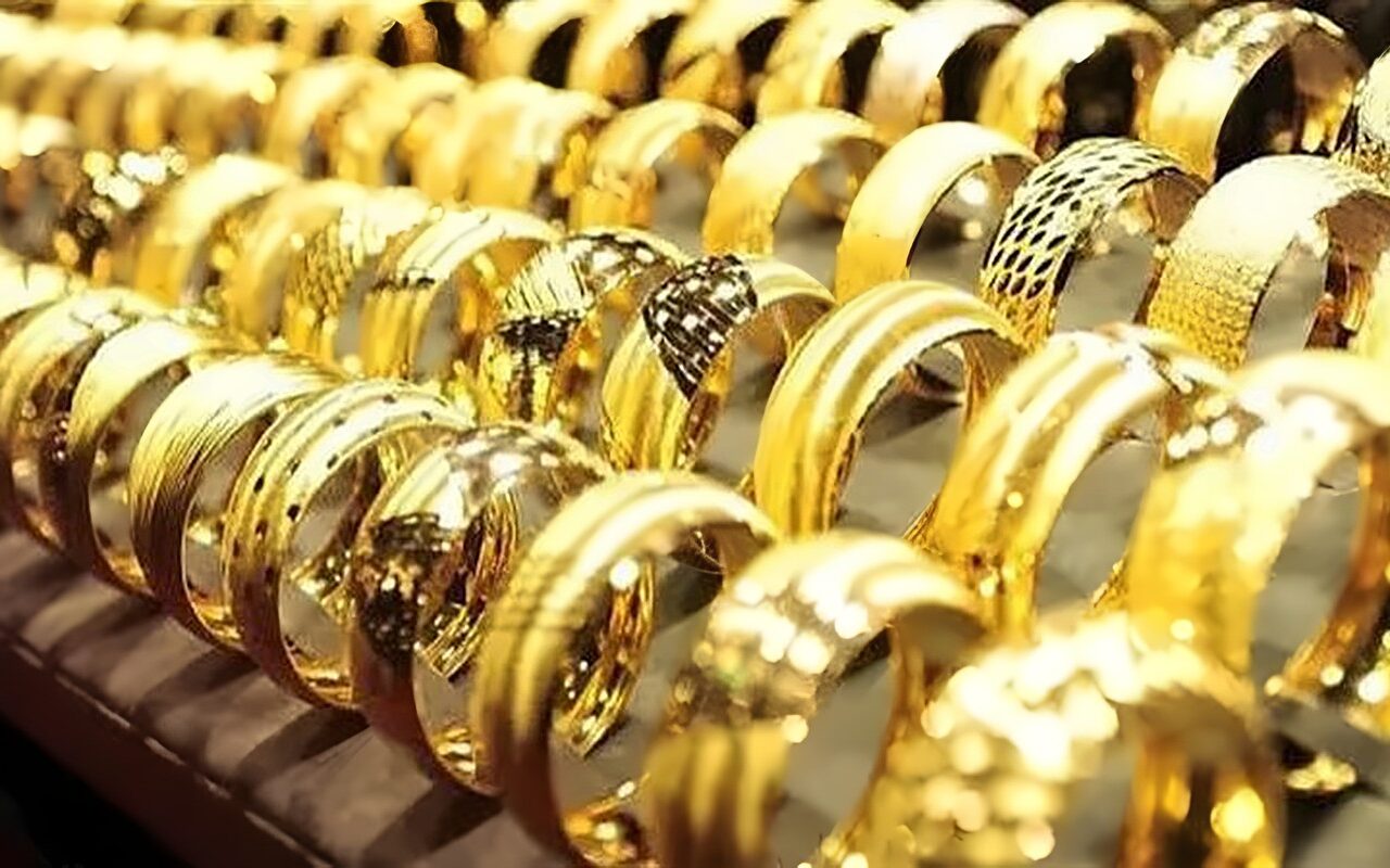 سعر جرام الذهب بالصاغة في ختام تعاملات اليوم الإثنين
