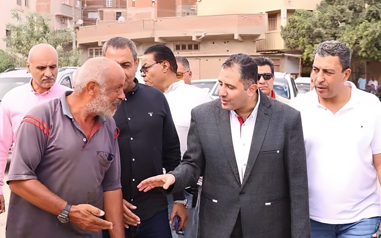 محافظ دمياط يتابع أعمال رفع كفاءة طريق شط جريبة