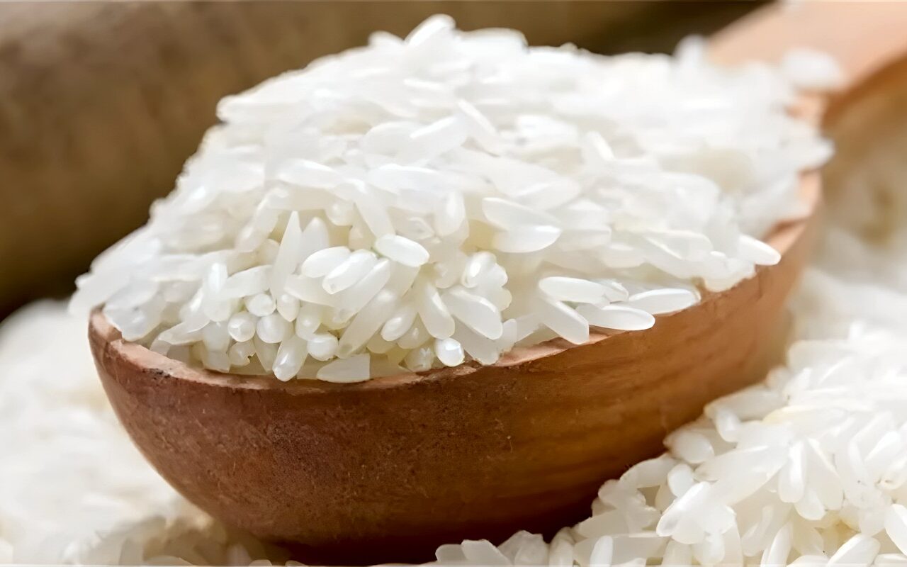 سعر طن الأرز عريض الحبة في السوق اليوم الأربعاء