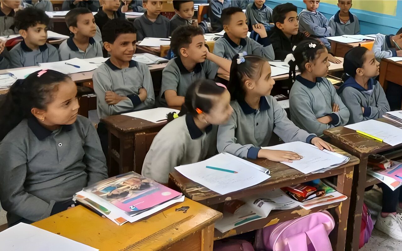 اليوم، انتهاء امتحانات شهر أكتوبر لطلاب صفوف النقل
