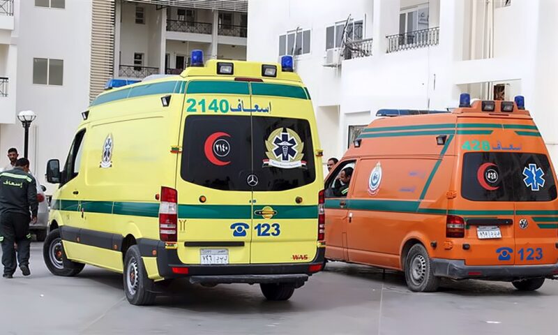 كان في طريقه لعمله، الموت يخطف شابا في حادث تصادم على طريق السويس الصحراوي