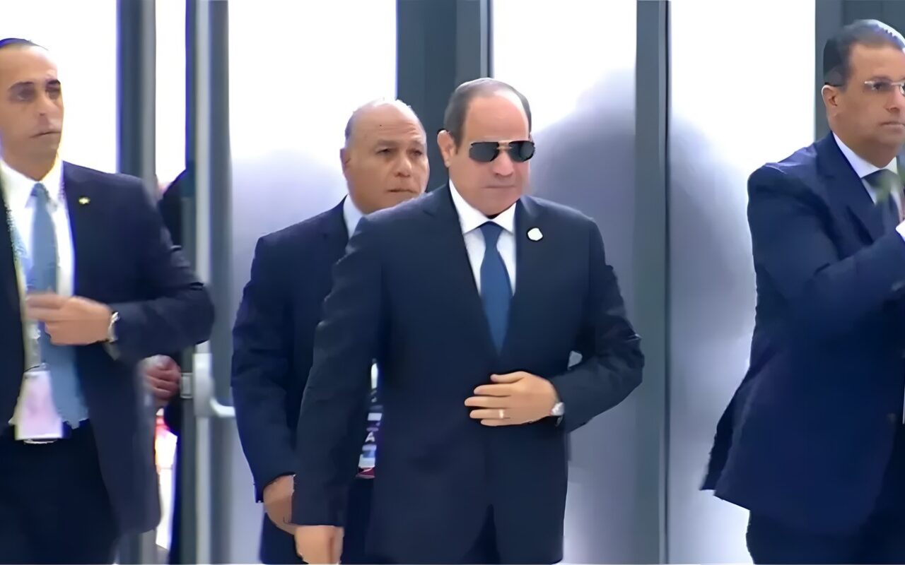 السيسي يتوجه إلى مقر انعقاد القمة “الروسية – الأفريقية” الثالثة