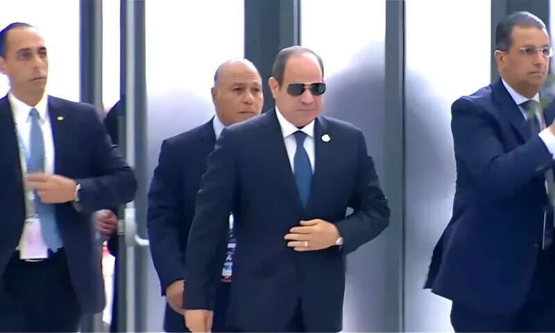 السيسي يتوجه إلى مقر انعقاد القمة “الروسية – الأفريقية” الثالثة