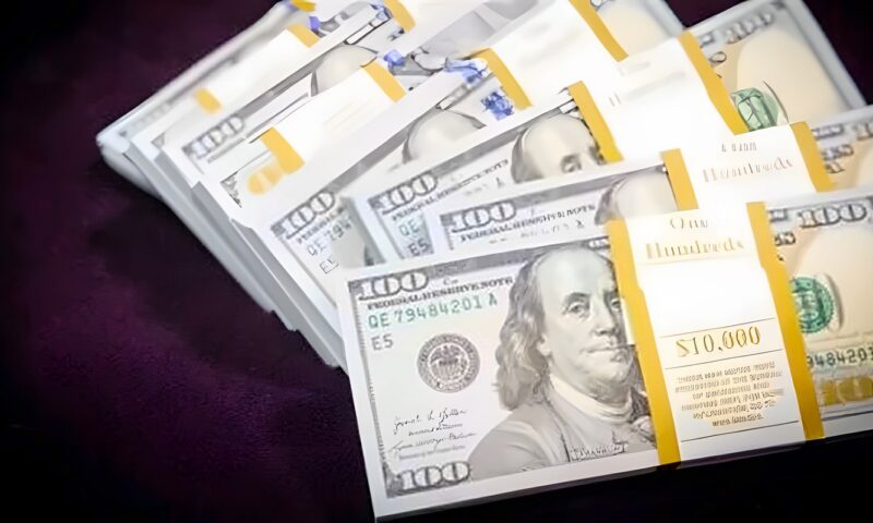 ارتفاع سعر صرف الدولار في البنوك المصرية (آخر تحديث)