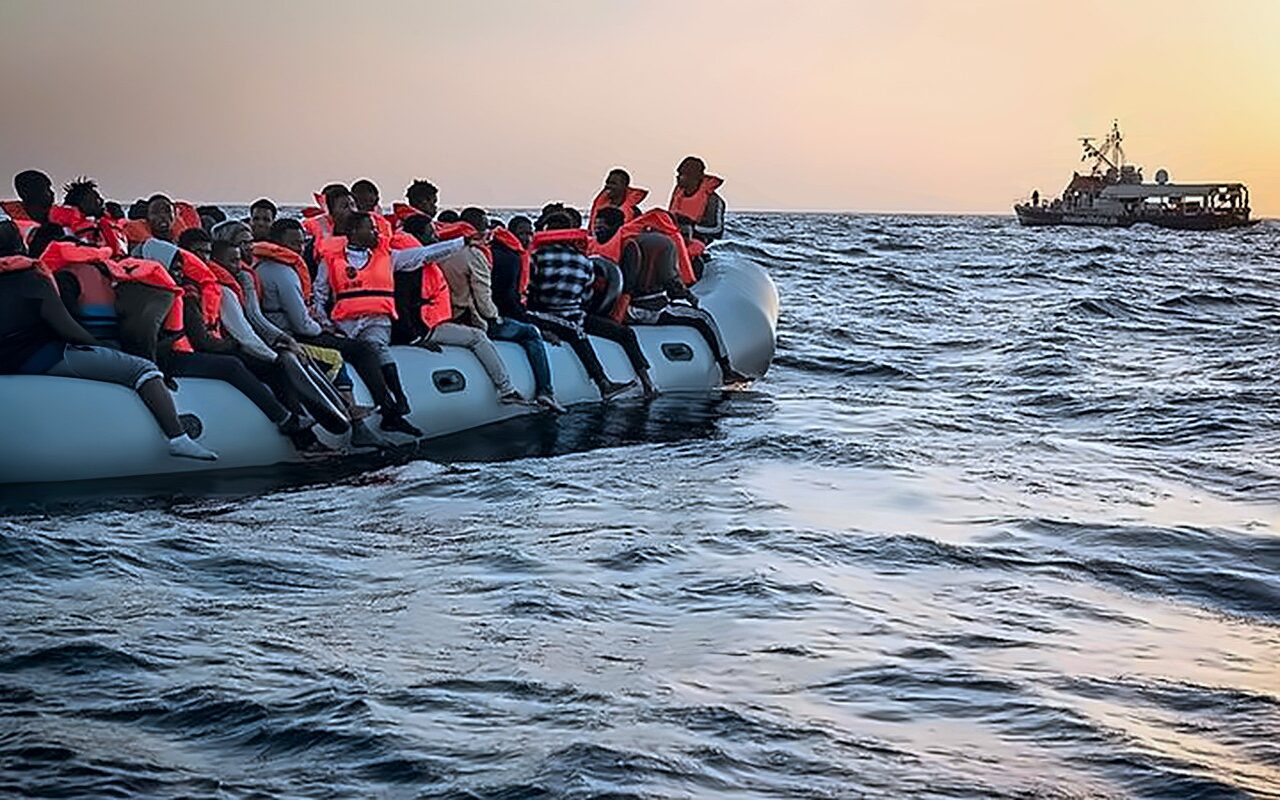 انطلقوا من سواحل ليبيا، إنقاذ 200 مهاجر من الغرق جنوب جزيرة كريت