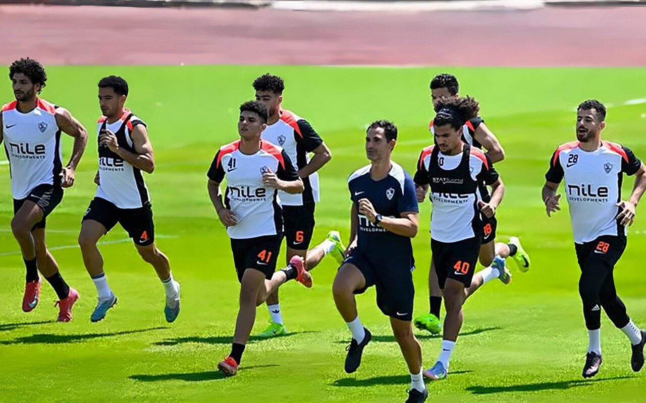 من يقود الجبهة اليسرى للزمالك أمام الأهلي؟ معتمد جمال يحسم الأمر