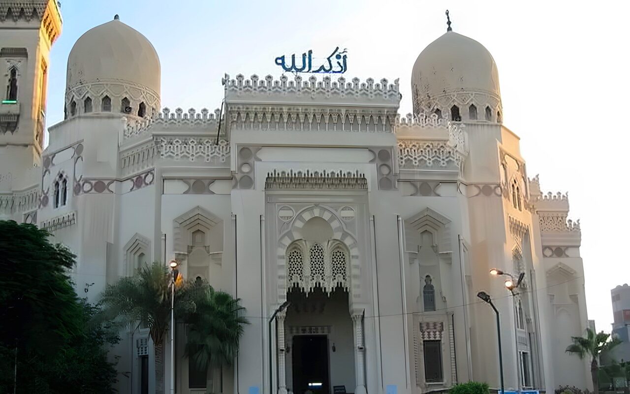 موعد أذان المغرب اليوم الإثنين “1 جمادى الأولى” في القاهرة والمحافظات