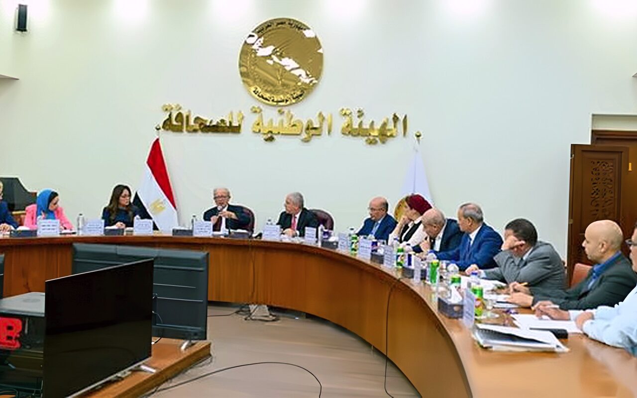 نائب رئيس الوزراء يتابع جهود إعادة هيكلة المؤسسات الصحفية القومية وتعزيز الاستدامة المالية