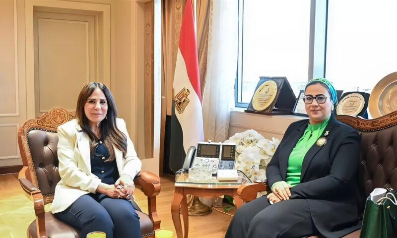 وزيرة الإسكان تبحث مع رئيسة القومي للمرأة تعزيز التعاون المشترك