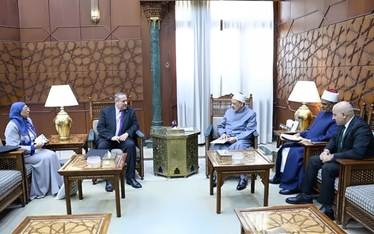 شيخ الأزهر يستقبل رئيس هيئة ضمان جودة التعليم والاعتماد لبحث تعزيز التعاون في تطوير التعليم الأزهري