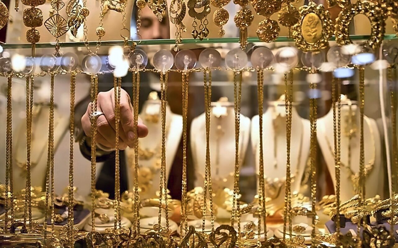 هدوء حذر بسوق الذهب في مصر