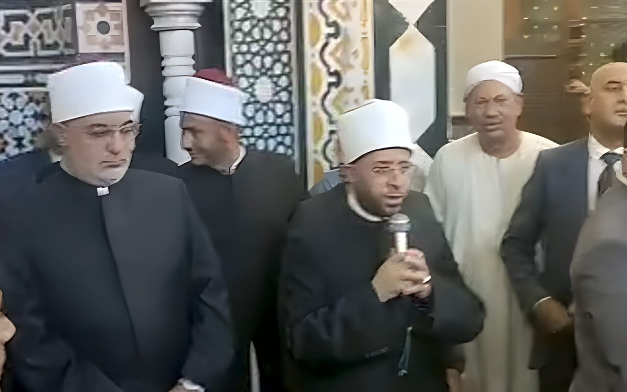 وزير الأوقاف والمفتي يفتتحان مسجد الجزارية بالإسماعيلية