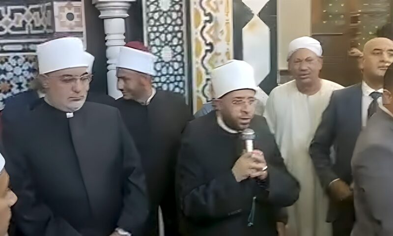 وزير الأوقاف والمفتي يفتتحان مسجد الجزارية بالإسماعيلية