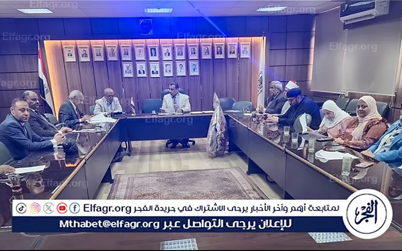 اللجنة المركزية لأخلاقيات البحث العلمي بجامعة أسيوط تبحث تطوير أداء اللجان الفرعية وتعزيز التحول الرقمي