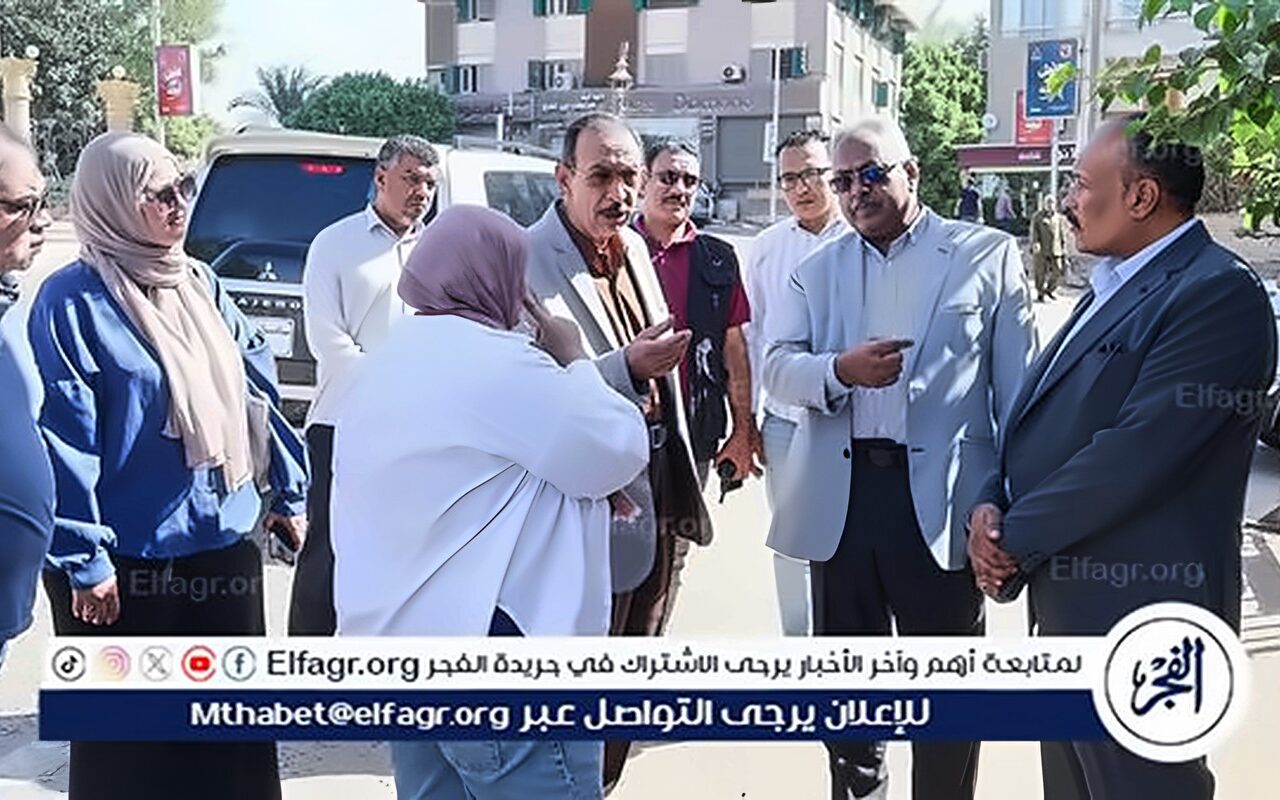 محافظ سوهاج: يتفقد أعمال التشجير والحدائق العامة بحي شرق