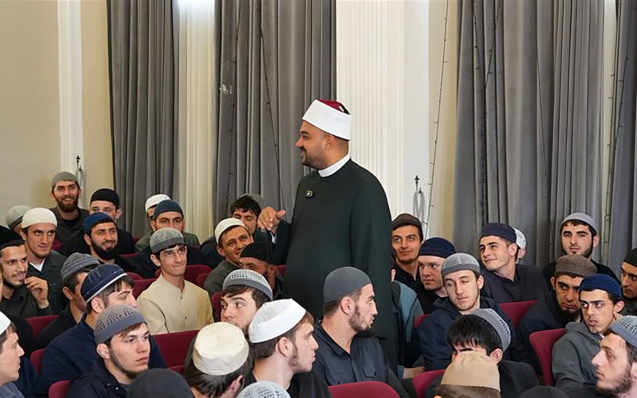 أمين عام «الأعلى للشئون الإسلامية» من داغستان: 5 ركائز تصوغ شخصية طالب العلم الشرعي