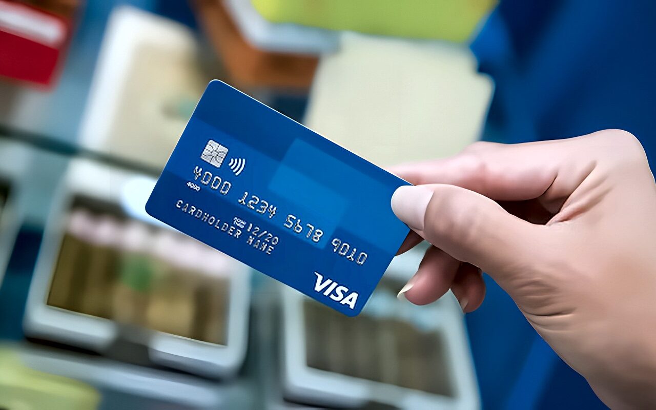 ما حكم تقسيط المصروفات الدراسية بالكريدت كارد؟.. أمين الإفتاء يجيب