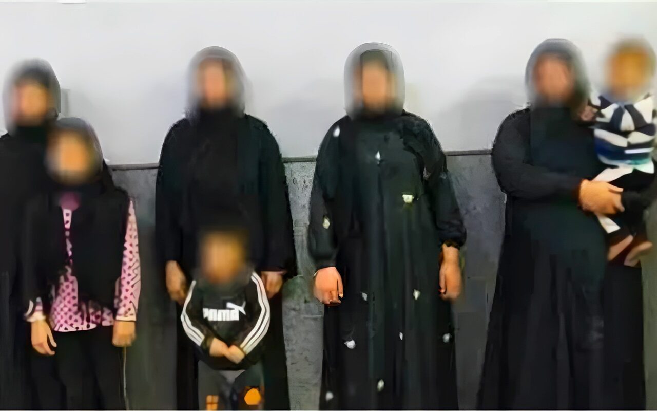 ضبط 8 سيدات بتهمة استغلال طفل في التسول وبيع السلع بإلحاح بالجيزة
