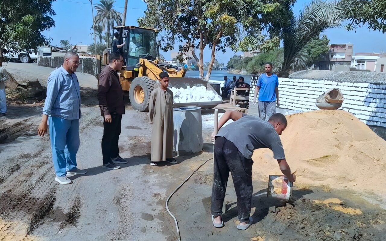 محافظ أسيوط يوجه بمتابعة أعمال إنشاء المواقف الجديدة لتنظيم حركة النقل الداخلي