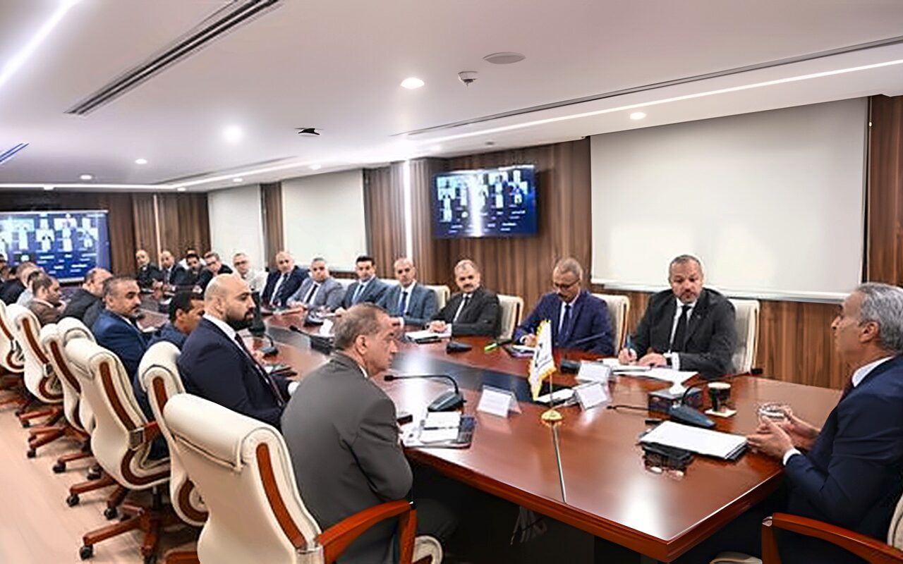 السجيني: يوجه برفع درجة الجاهزية وتعزيز الرقابة الميدانية والرصد الاستباقي