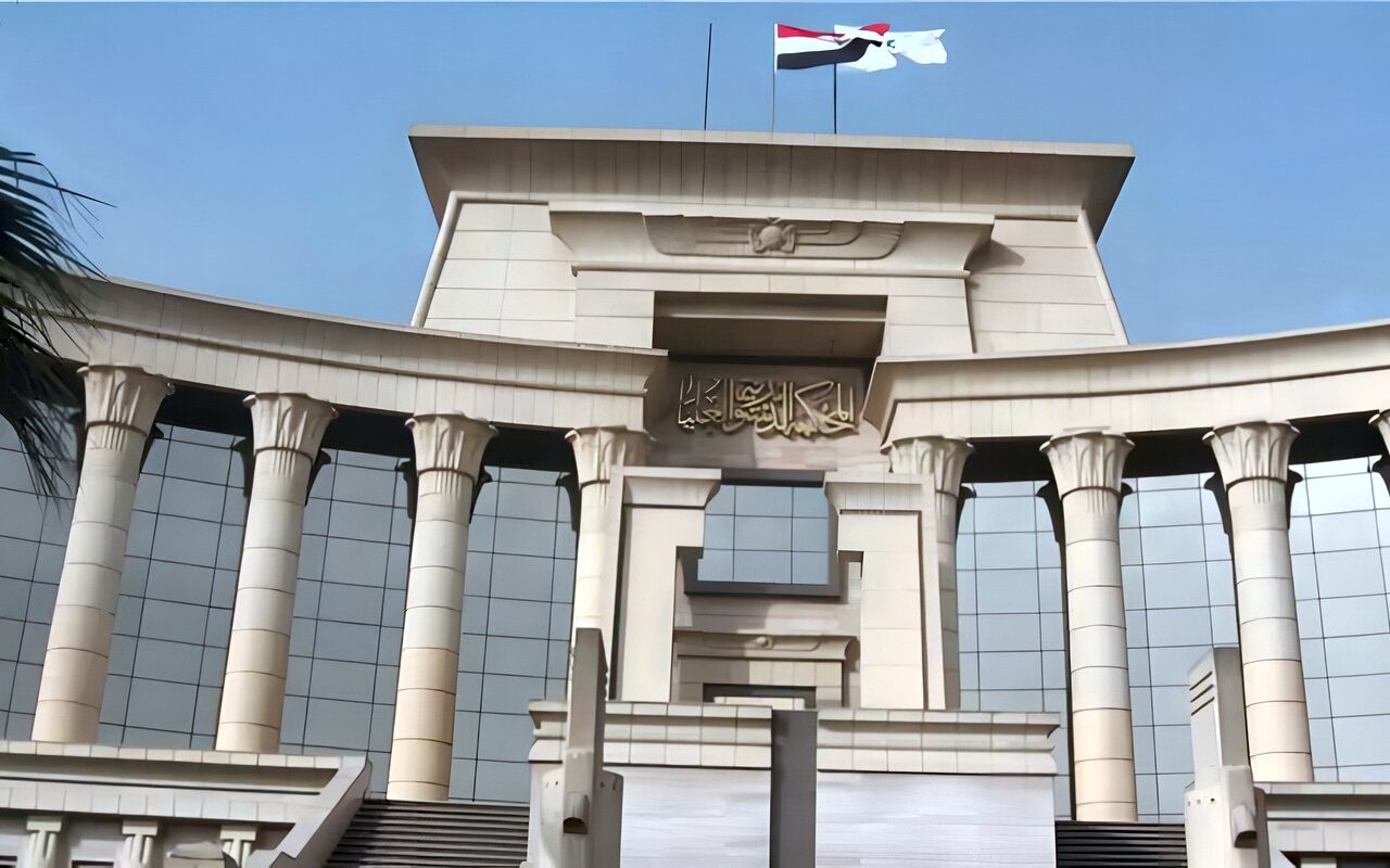 الدستورية: لا يجوز حرمان الموظف من مقابل إجازاته إذا حالت مصلحة العمل دون حصوله عليها