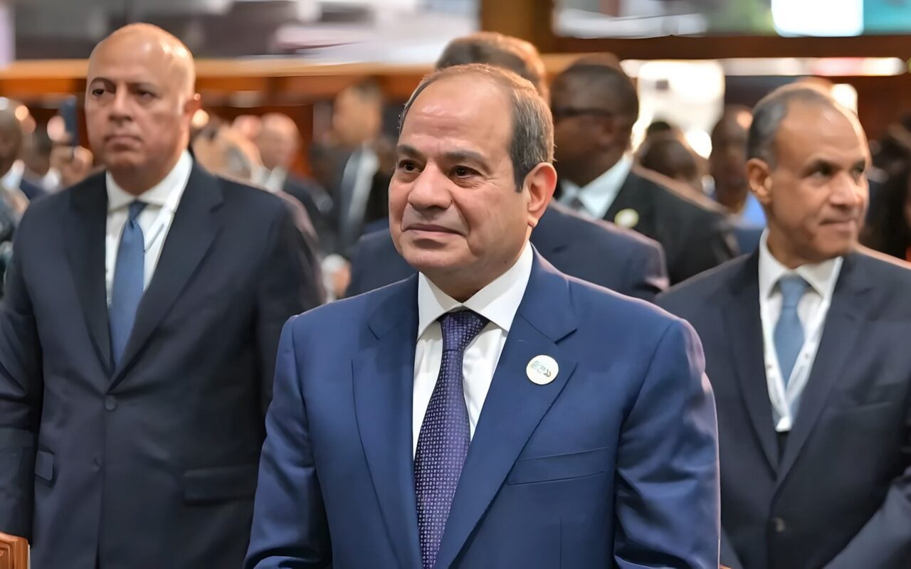 السيسي يصل موسكو.. يترأس وفد مصر في القمة “الروسية – الأفريقية” الثالثة.. يلقي كلمة مصر خلال الجلسة العامة.. ويلتقي بوتين وعددا من قادة أفريقيا