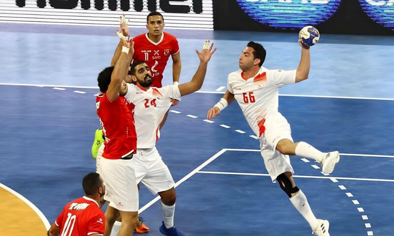 نهائي إفريقيا لليد.. الزمالك يتقدم على الأهلي 10/9 في الشوط الأول