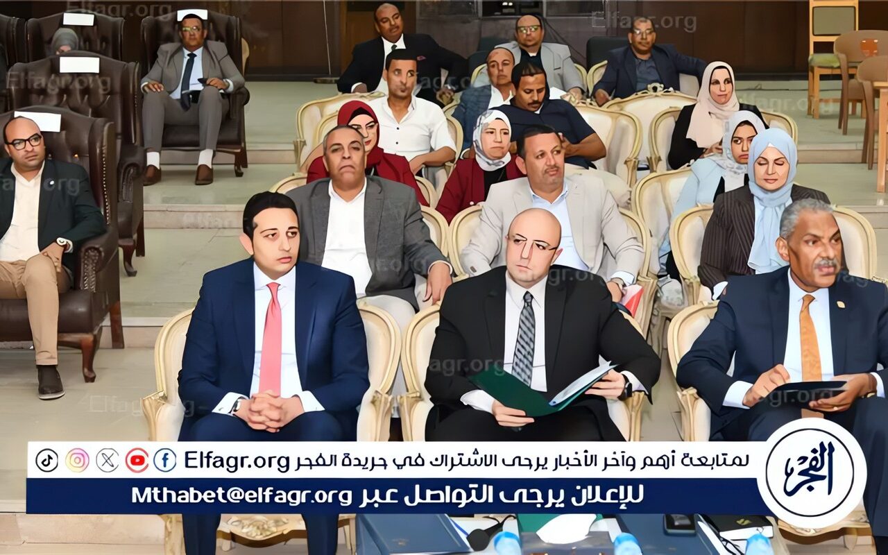 بعد اجتيازهم البرنامج التدريبي.. محافظ الفيوم يشهد عرض مشروعات فرق المتدربين من قيادات الصف الثاني