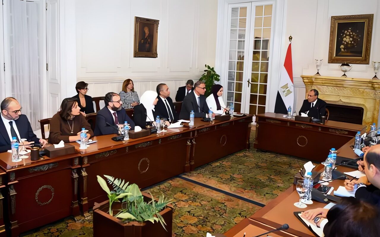 وزير الخارجية يترأس الاجتماع الأول للأمانة الفنية للجنة حوكمة المنح الخارجية