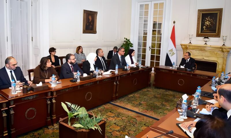وزير الخارجية يترأس الاجتماع الأول للأمانة الفنية للجنة حوكمة المنح الخارجية