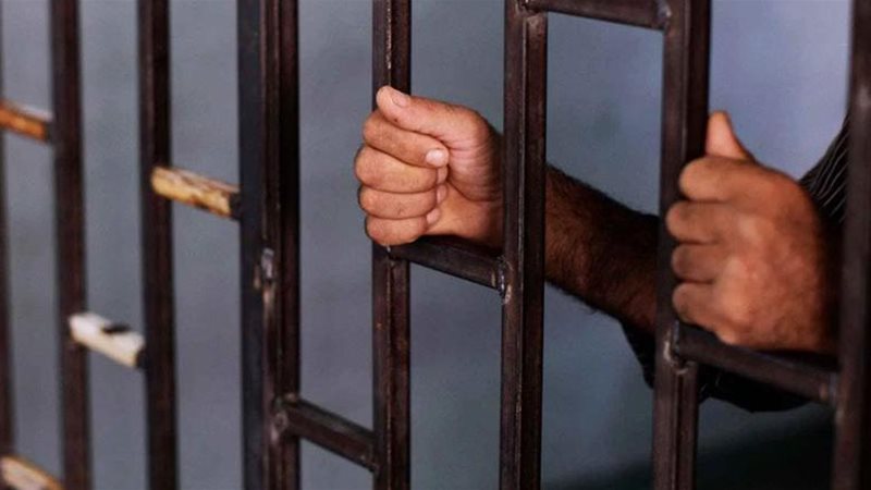 حبس المتهمين بسرقة حقيبة بها 30 ألف ريال سعودي من مالك شركة سياحة بالهرم