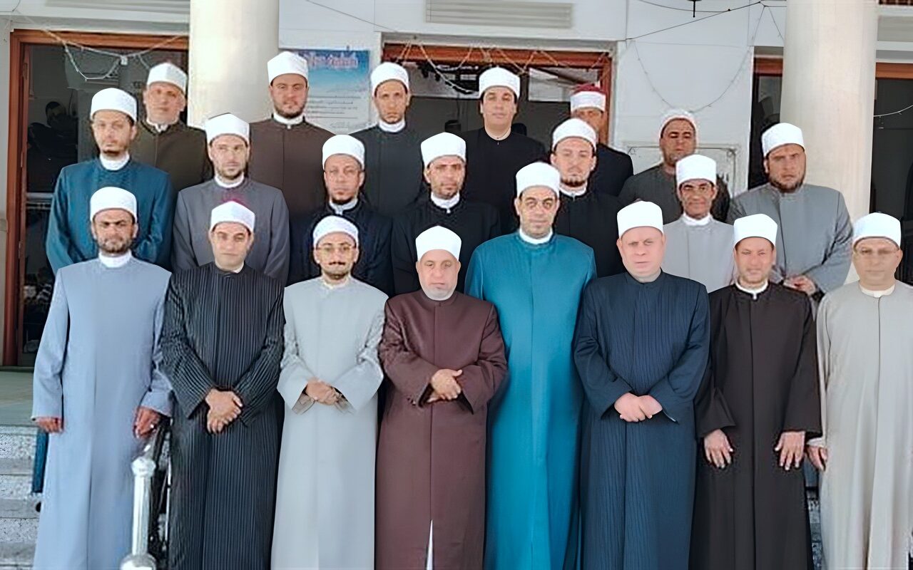 لتعزيز الوعي الوطني، قوافل الأوقاف الدعوية تواصل أعمالها بالمحافظات