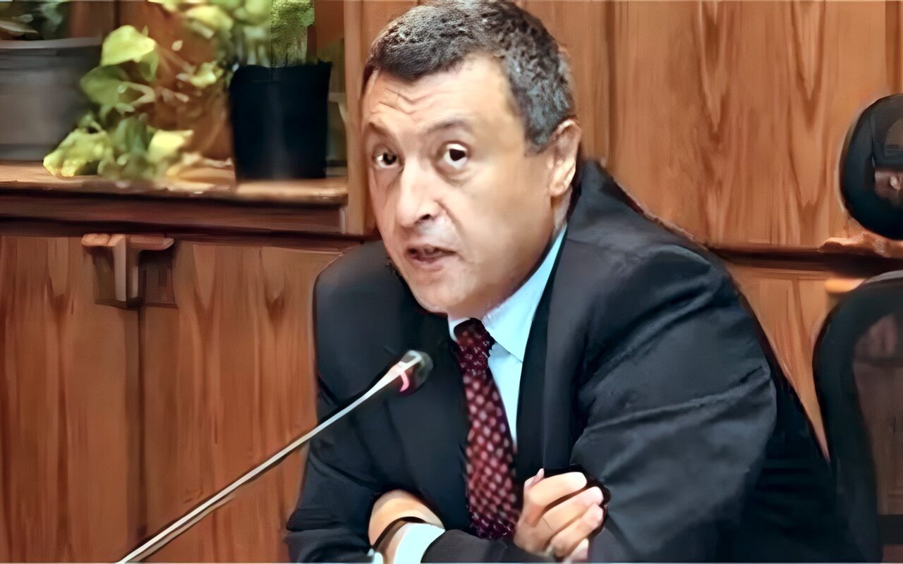 وزير البترول الأسبق: التحول للطاقة المتجددة يخفف أعباء فاتورة الاستيراد