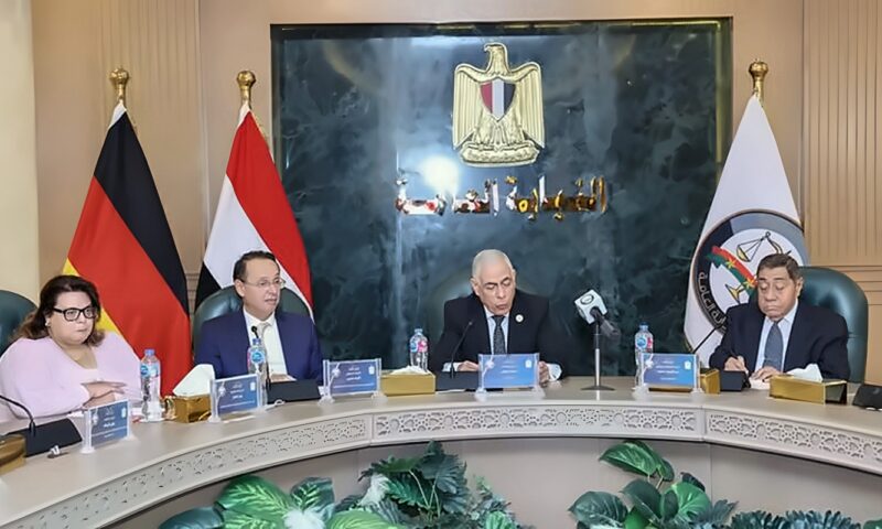 النائب العام يستقبل مجلس أمناء الجامعة الألمانية بالقاهرة، ويبحث سبل تعزيز التعاون المشترك