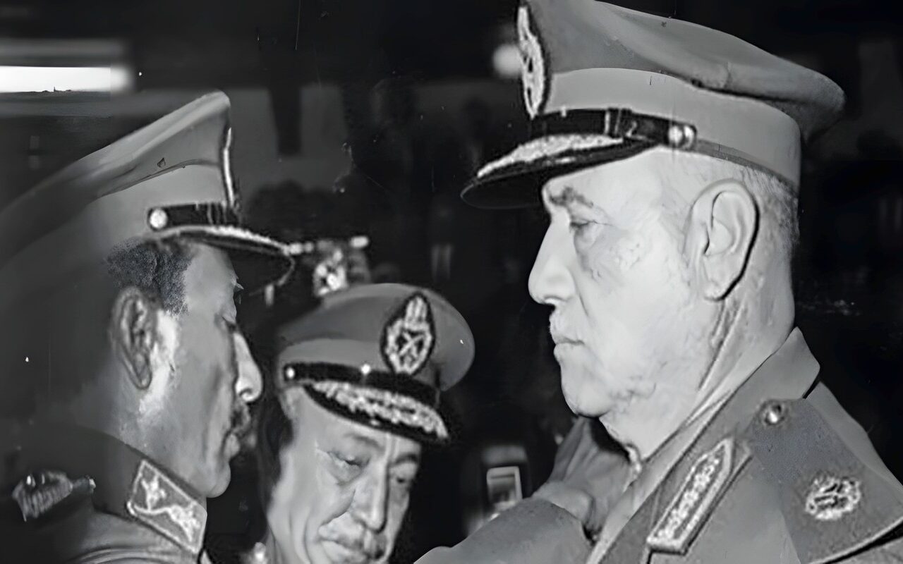 الدكتور سيف أحمد إسماعيل نجل القائد العام للقوات المسلحة في معركة العبور يفتح خزائن أسراره: السادات كان يراجع خطط الحرب في بيتنا.. ومشروع والدي هو المخطط الحقيقى لنصر أكتوبر