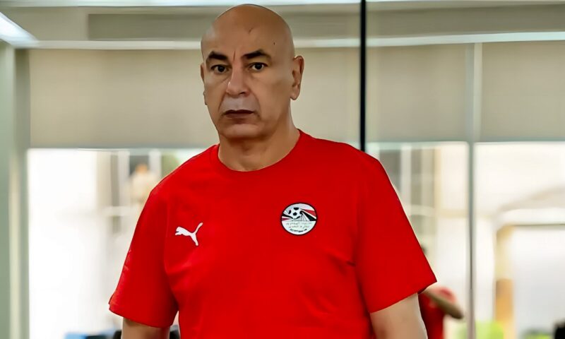 طارق سليمان يقود منتخب مصر بعد عقوبة فيفا على التوأم