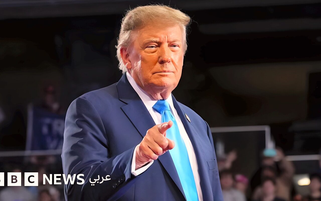 ترامب يتهم إيران بالسعي لرفع أسعار النفط قبل انتخابات الكونغرس