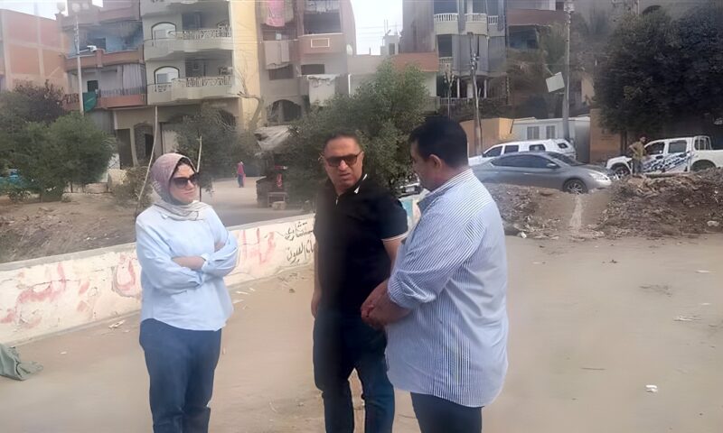 للتأكد من سلامته الإنشائية، نائب محافظ القليوبية تتابع غلق كوبري ميت عاصم ببنها