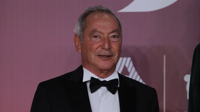 حفل افتتاح ساحر لـ «الجونة السينمائي».. النجوم يتألقون على السجادة الحمراء.. منى زكي تتسلم جائزة الإنجاز الإبداعي بالدموع.. وسميح ساويرس: لا أشعر بالقلق على نجاح المهرجان
