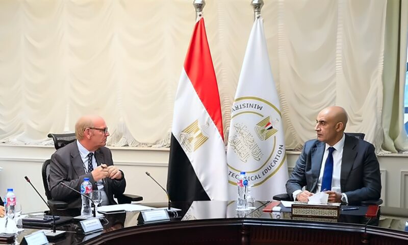 محمد عبد اللطيف يبحث مع وفد الوكالة الألمانية تعزيز التعاون في تطوير منظومة التعليم الفني