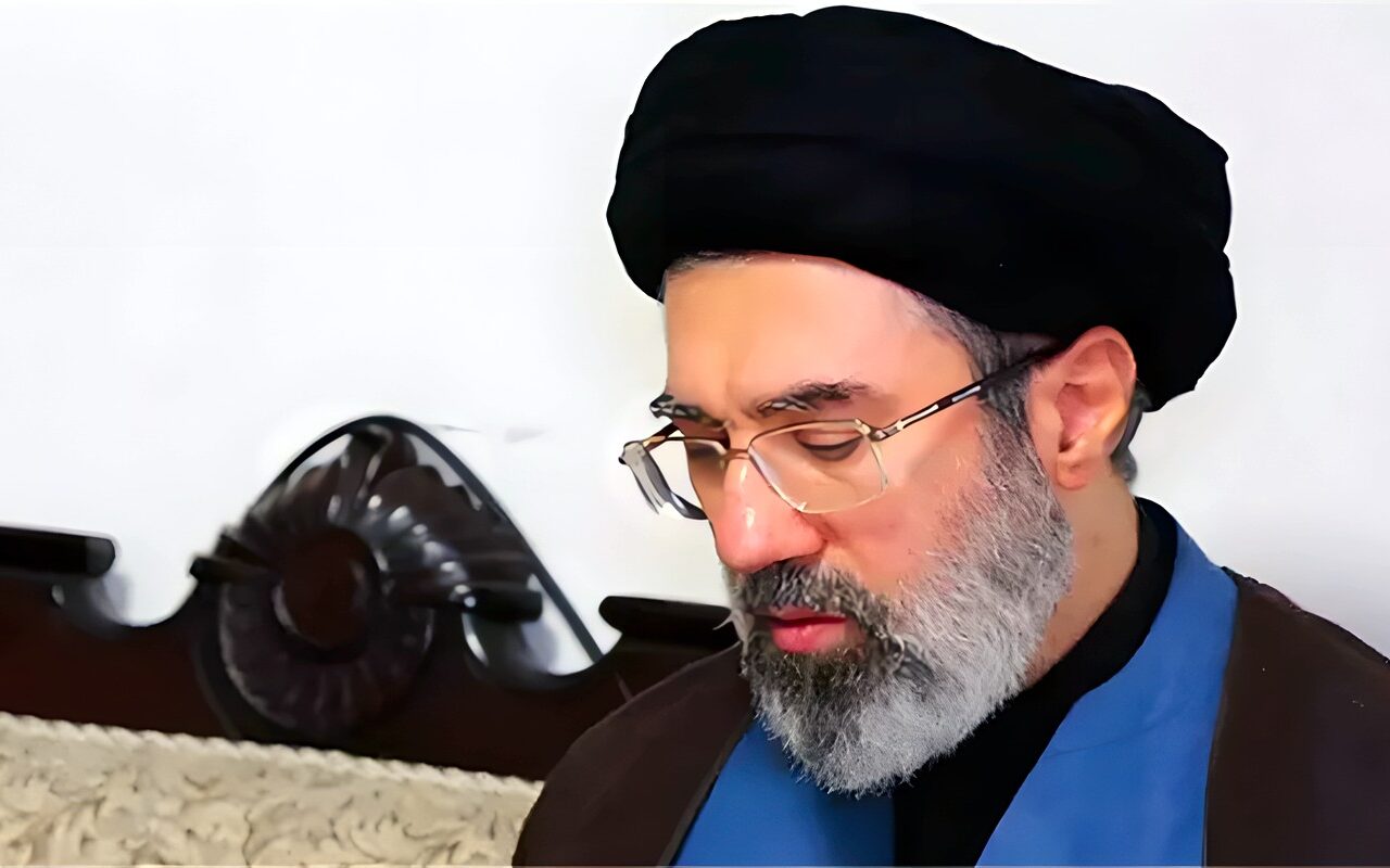 إعلام إيراني: محمد باقر قاليباف يجتمع مع المرشد الأعلى مجتبى خامنئي
