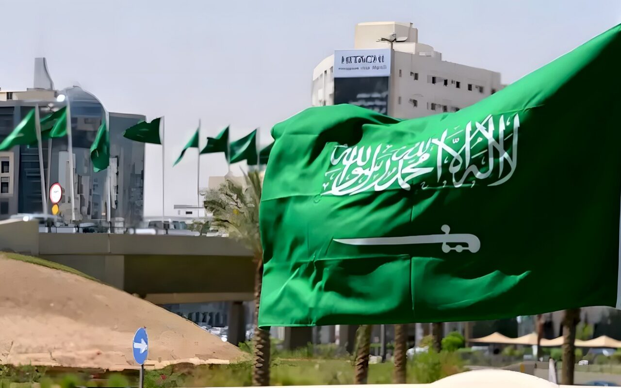 الدفاع المدني السعودي: إطلاق صافرات الإنذار المبكر في أبها وخميس مشيط